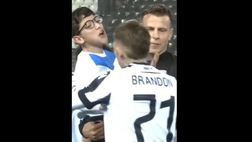 Paok, il gesto di valore del capitano: il ragazzino dalla carrozzina al centro del campo…