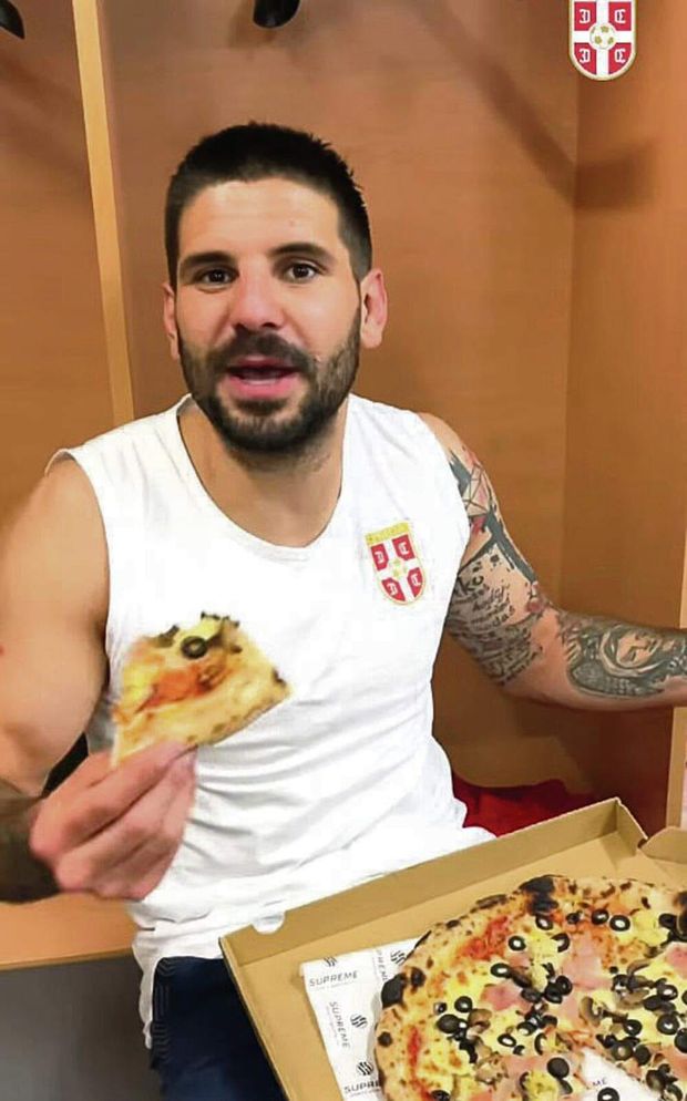 Serbia, Mitrovic ed un rito particolare: se non si perde si ordina…una pizza- immagine 2