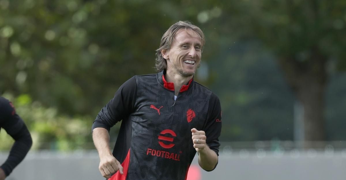Ambrosini: “Modric fa gesti trascinanti. Se sei un giocatore normale ti devi fare delle domande”