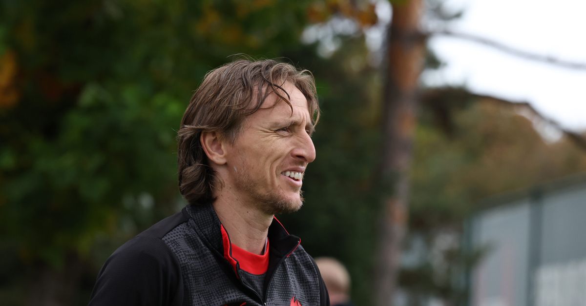 milan mouzakitis modric 232 il mio idolo quando ho tempo lo guardo sempre da Pianetamilan.it milan mouzakitis modric 232 il mio idolo quando ho tempo lo guardo sempre