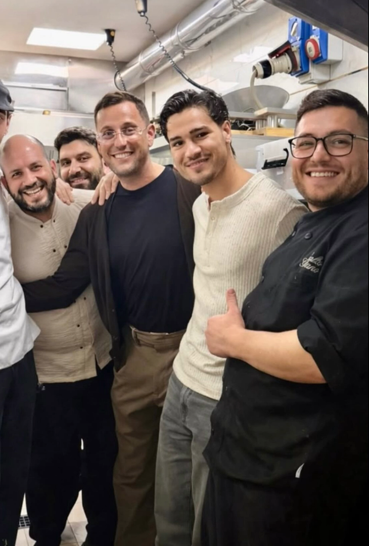 Antonio Vergara oggi a pranzo al White Chill Out di Pozzuoli