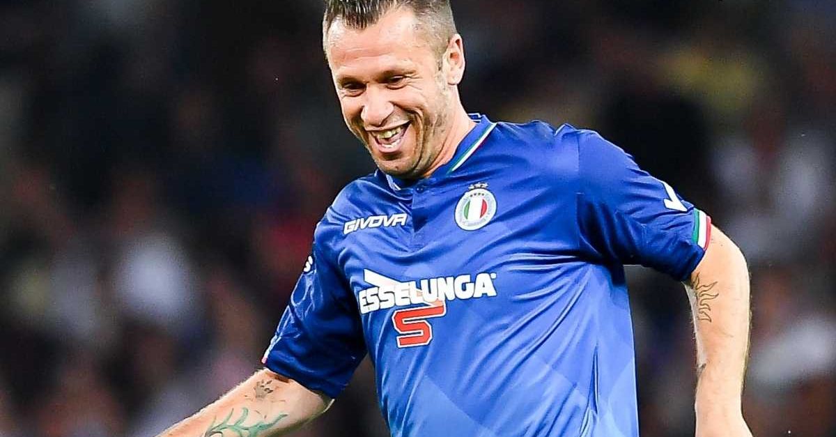 Cassano: “Allegri? Il suo Milan non farà mai la partita. La presa per il c**o …” Cassano: “Allegri? Il suo Milan non farà mai la partita. La presa per il c**o …”