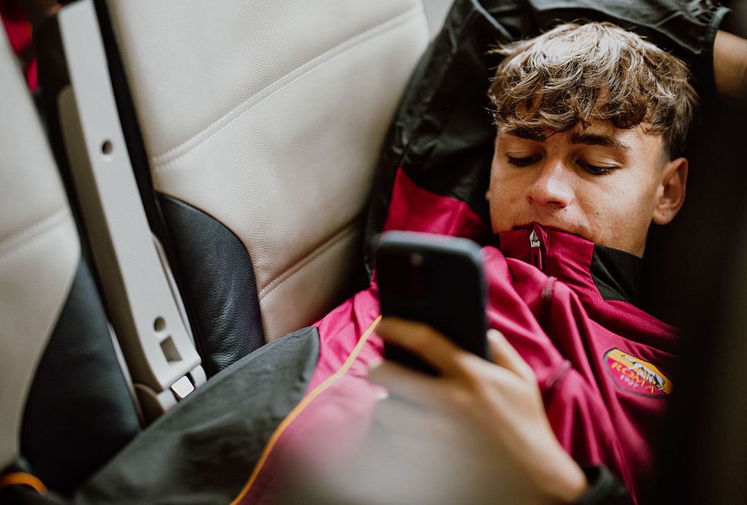 Kaiserslautern-Roma, squadra in partenza per la Germania – FOTO GALLERY - immagine 9