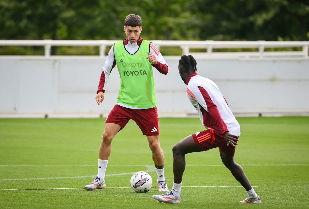 Roma, primo allenamento in Inghilterra per Dovbyk – FOTO GALLERY - immagine 34