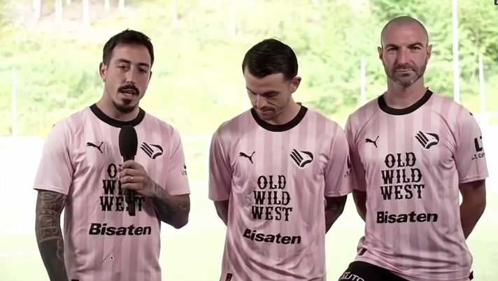 Palermo, Di Mariano con la maglia Puma 2023/2024: “Essere palermitano è un orgoglio” Palermo