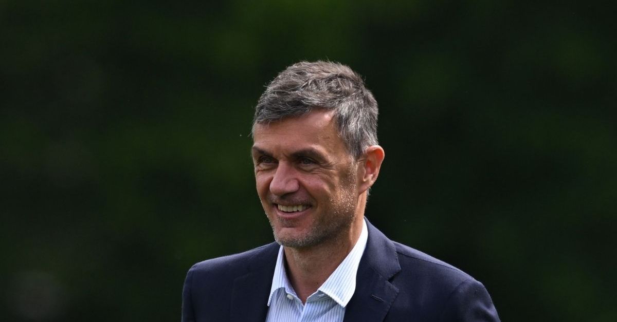 Rivelazione su Paolo Maldini: “Offerta da un club saudita, ma lui vuole solamente …” Rivelazione su Paolo Maldini: “Offerta da un club saudita, ma lui vuole solamente …”
