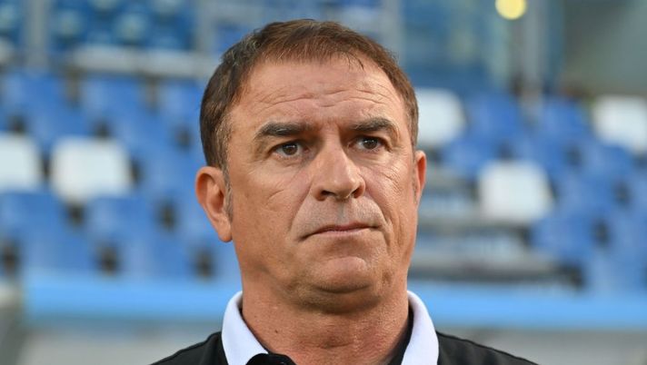REGGIO NELL'EMILIA, ITALY - JUNE 11: REGGIO NELL'EMILIA, ITALY - JUNE 11: Leonardo Semplici head coach of Spezia calcio during the match between Spezia Calcio and Hellas Verona at Mapei Stadium - Città del Tricolore on June 11, 2023 in Reggio nell'Emilia, Italy. (Photo by Alessandro Sabattini/Getty Images) Spezia in B, Semplici: “Chiedo scusa alla piazza – Resto? Non so niente” - immagine 1