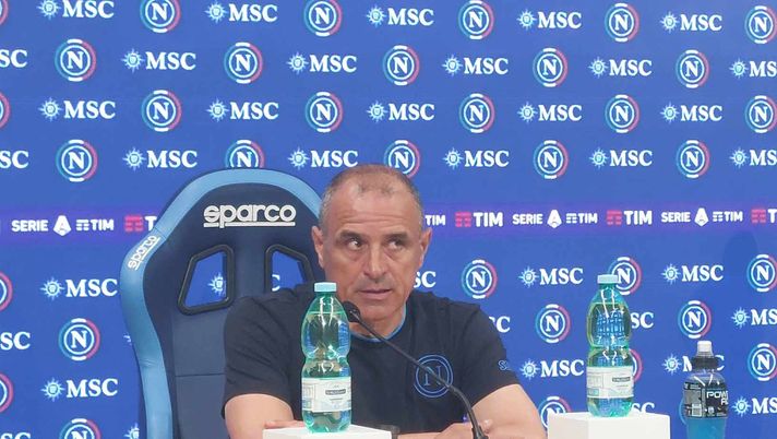 Calzona in conferenza: “Oggi grande prestazione. Il ritiro ci è servito. Su Kvara…” - immagine 1