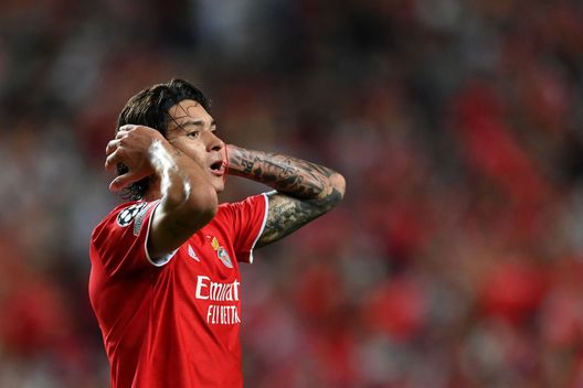 Lisbona, Portogallo - 20 ottobre 2021: Darwin Núñez durante la partita tra Benfica e Bayern Monaco. (Foto di Stuart Franklin/Getty Images) UFFICIALE – Darwin Núñez all’Al-Hilal: niente Serie A per l’attaccante- immagine 2