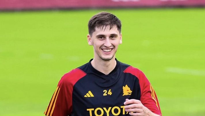 Roma, a lavoro in vista dell’Inter: out Smalling. Presente Azmoun. Si rivede Kumbulla Roma, a lavoro in vista dell’Inter: out Smalling. Presente Azmoun. Si rivede Kumbulla - immagine 1