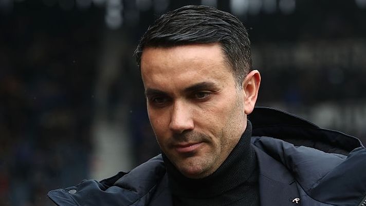 BERGAMO, ITALY - JANUARY 25: Atalanta BC coach Raffaele Palladino looks on during the Serie A match between Atalanta BC and Parma Calcio 1913 at New Balance Stadium on January 25, 2026 in Bergamo, Italy. (Photo by Marco Luzzani/Getty Images) Palladino: “Lookman ha lo spirito giusto, deve riprendersi! CDK incredibile, Krstovic trascina” - immagine 1