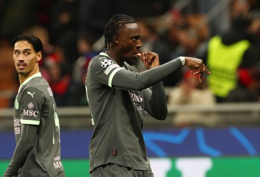 Milan, vittoria di cuore contro la Stella Rossa: Leao e Abraham protagonisti- immagine 3