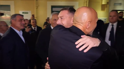 VIDEO – Totti e Spalletti pace fatta: l’abbraccio al Bambin Gesù