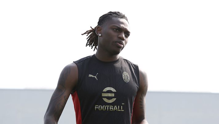 Leao: “Cosa mi dice Ibra e cosa mi chiede Fonseca! Pioli, Camarda, Pavlovic, Chukwueze…” - immagine 1