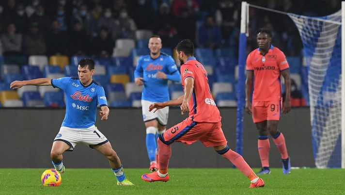 NAPLES, ITALY - DECEMBER 04: Hirving Lozano of Napoli during the Serie A match between SSC Napoli and Atalanta BC at Stadio Diego Armando Maradona on December 04, 2021 in Naples, Italy. (Photo by SSC NAPOLI/SSC NAPOLI via Getty Images)  Napoli-Real Madrid