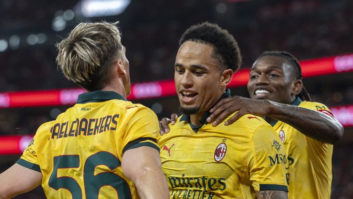 HONG KONG, CHINA - JULY 26: Noah Okafor of AC Milan (C) celebrates after scoring his goal with Alexis Saelemaekers of AC Milan (L) and Rafael Leao of AC Milan (R) during the Liverpool FC v AC Milan Pre-Season Friendly match at Kai Tak Stadium on July 26, 2025 in Hong Kong, China. (Photo by Yu Chun Christopher Wong/Eurasia Sport Images/Getty Images) milan liverpool