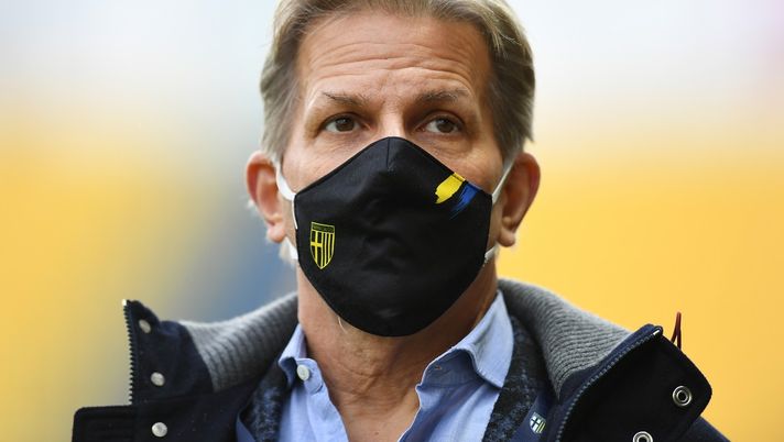 PARMA, ITALY - JANUARY 03: Parma Calcio President, Kyle Krause looks on ahead of the Serie A match between Parma Calcio and Torino FC at Stadio Ennio Tardini on January 03, 2021 in Parma, Italy. Sporting stadiums around Italy remain under strict restrictions due to the Coronavirus Pandemic as Government social distancing laws prohibit fans inside venues resulting in games being played behind closed doors. (Photo by Alessandro Sabattini/Getty Images) Torino, ricordi Javier Ribalta? Da lui parte la ricostruzione del Parma - immagine 1