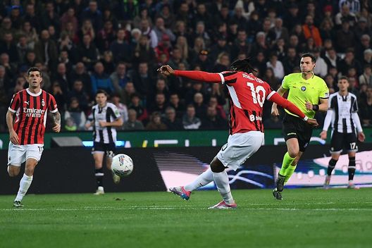 (Photo by Alessandro Sabattini/Getty Images) Leao gol