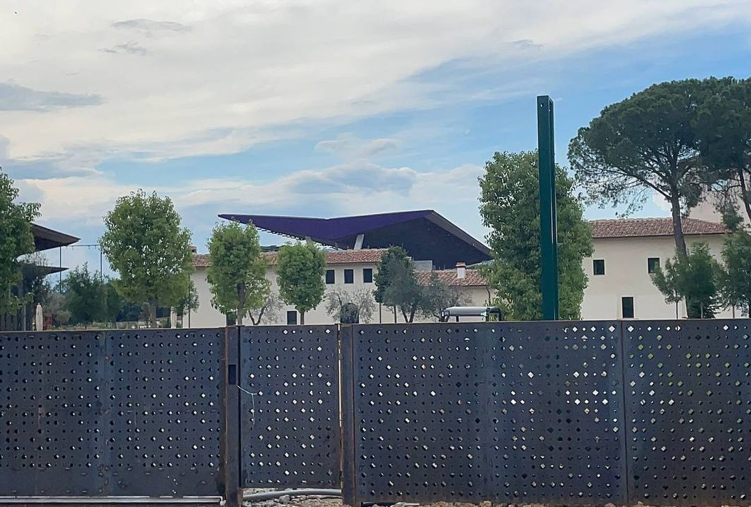 FOTO VN – Viola Park, i campi sono pronti. E spunta anche (metà) scritta - immagine 4