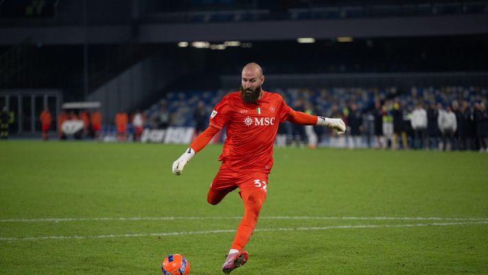 NAPLES, ITALY - DECEMBER 03: Vanja Milinkovic-Savic of SSC Napoli during the penalty phase of the Coppa Italia match between SSC Napoli and Cagliari Calcio at Stadio Diego Armando Maradona on December 03, 2025 in Naples, Italy. (Photo by SSCN Napoli/SSCN Napoli via Getty Images) Da Torino: “Milinkovic-Savic non stupisce, ha sempre tirato di potenza” - immagine 1