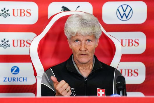 Pia Sundhage, ct della Svizzera. (Foto di Daniela Porcelli/Getty Images) Svizzera femminile choc: elvetiche sconfitte 7-1 dall’U15 maschile del Lucerna- immagine 3