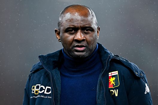 GENOA, ITALY - JANUARY 27: Patrick Vieira, head coach of Genoa, looks on prior to kick-off in the Serie A match between Genoa and Monza at Stadio Luigi Ferraris on January 27, 2025 in Genoa, Italy. (Photo by Simone Arveda/Getty Images) Vieira