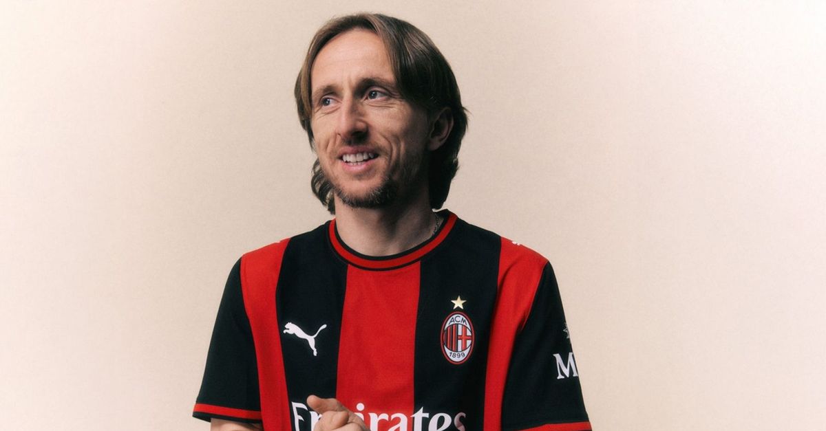 svelata la prima maglia del milan 2026 27 puma torna al passato che ricorda una stagione cara ad allegri da Pianetamilan.it svelata la prima maglia del milan 2026 27 puma torna al passato che ricorda una stagione cara ad allegri