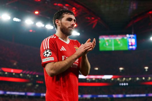 Romano: “Kökçü, è fatta per il trasferimento al Besiktas. Ecco le cifre con il Benfica”- immagine 2