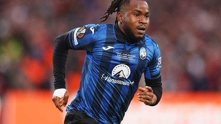 DUBLIN, IRELAND - MAY 22: Ademola Lookman of Atalanta BC celebrates scoring his team's second goal during the UEFA Europa League 2023/24 final match between Atalanta BC and Bayer 04 Leverkusen at Dublin Arena on May 22, 2024 in Dublin, Ireland. (Photo by Julian Finney/Getty Images) lookman pallone d'oro