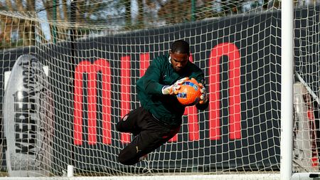 Mercato, Fabrizio Romano: 'Maignan concentratissimo sul Milan - Inter? Non risulta'