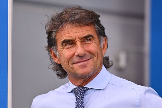 SASSUOLO, ITALY - AUGUST 23: Giovanni Carnevali CEO of Sassuolo looks on during the Serie A match between US Sassuolo Calcio and SSC Napoli at Mapei Stadium Citta del Tricolore on August 23, 2025 in Sassuolo, Italy. (Photo by Alessandro Sabattini/Getty Images) milan-carnevali-sassuolo-dice-no-ad-adli-pista-chiusa-per-noi-trattiva-news-stop