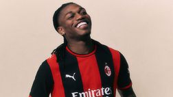 PUMA e AC Milan lanciano la nuova prima maglia 2026-2027 | Foto