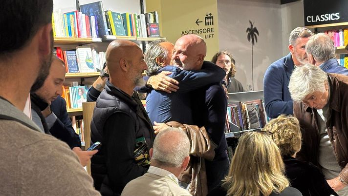 FOTO VN – Pioli e Prandelli insieme, che abbraccio tra i due! - immagine 1