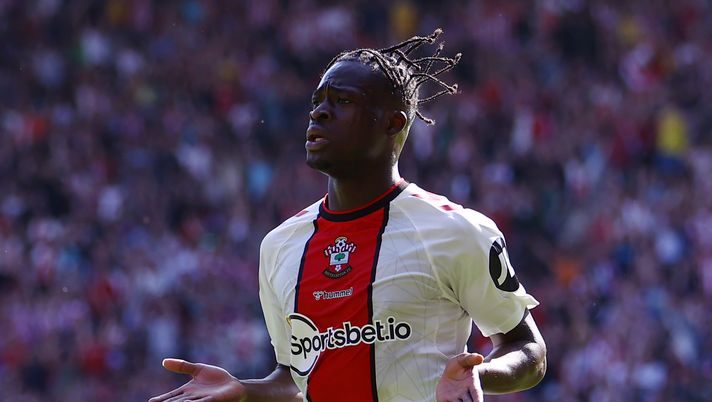 SOUTHAMPTON, ENGLAND - MAY 28: Kamaldeen Sulemana of Southampton celebrates after scoring the team's second goal during the Premier League match between Southampton FC and Liverpool FC at Friends Provident St. Mary's Stadium on May 28, 2023 in Southampton, England. (Photo by Michael Steele/Getty Images) UFFICIALE – Atalanta, nuovo attaccante per Juric: arriva Sulemana dalla Premier - immagine 1