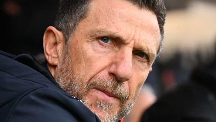 CREMONA, ITALY - DECEMBER 07: Coach Eusebio Di Francesco of US Lecce reacts during the Serie A match between US Cremonese and US Lecce at Stadio Giovanni Zini on December 07, 2025 in Cremona, Italy. (Photo by Marco M. Mantovani/Getty Images) Brutta tegola per il Lecce: Di Francesco perde un giocatore fondamentale - immagine 1
