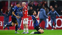 Abraham chiama, Calhanoglu risponde: il primo round del derby di Milano termina 1-1