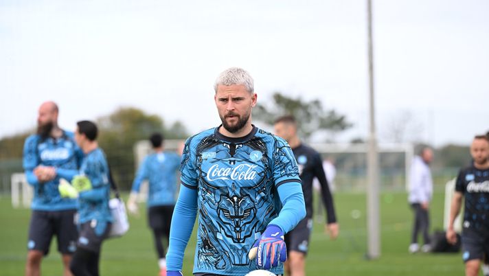 NAPLES, ITALY - FEBRUARY 24: Nikita Contini of Napoli on February 24, 2026 in Naples, Italy. (Photo by SSC NAPOLI/SSC NAPOLI via Getty Images) Contini ringrazia tutti per gli auguri: Conte è scatenato nello scatto social! – FOTO - immagine 1