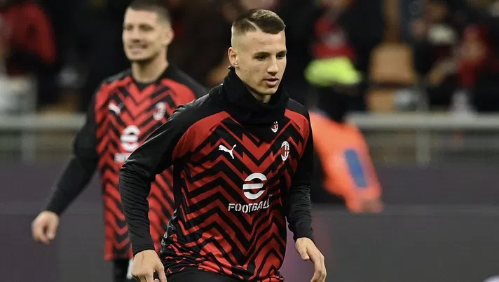 Francesco Camarda AC Milan Milan-Fiorentina Serie A 2023-2024