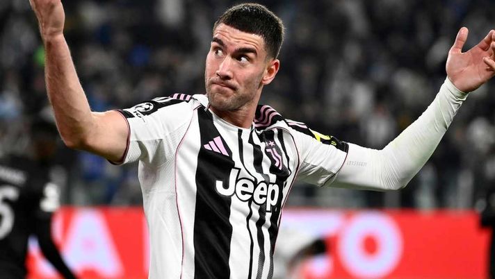 Top 10 stipendi in Serie A: solo un giocatore del Milan