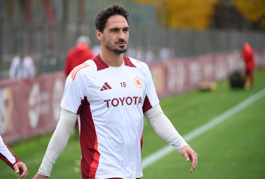 Roma, meno due giorni dal Napoli: Dybala parzialmente in gruppo – FOTO GALLERY - immagine 15