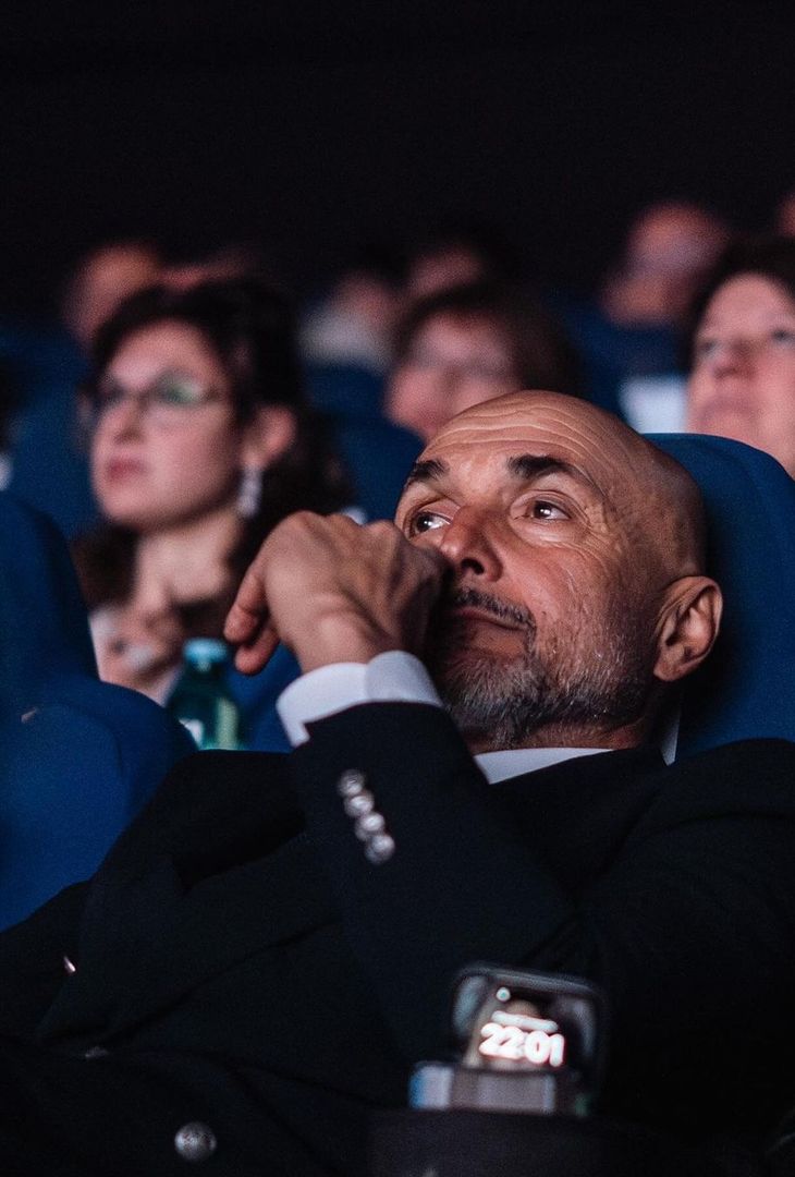 I protagonisti del terzo tricolore azzurro ieri erano presenti al Metropolitan a Napoli per la prima del film scudetto