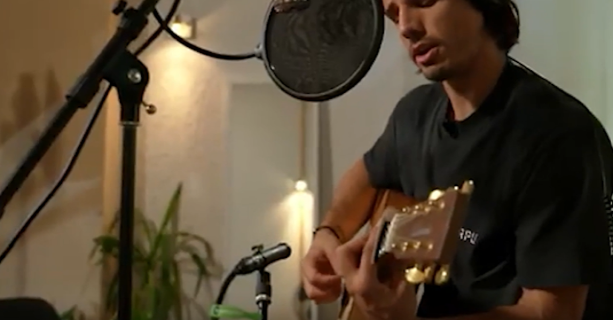 inter sommer fenomeno non solo in porta eccolo con la chitarra video da Pianetamilan.it inter sommer fenomeno non solo in porta eccolo con la chitarra video