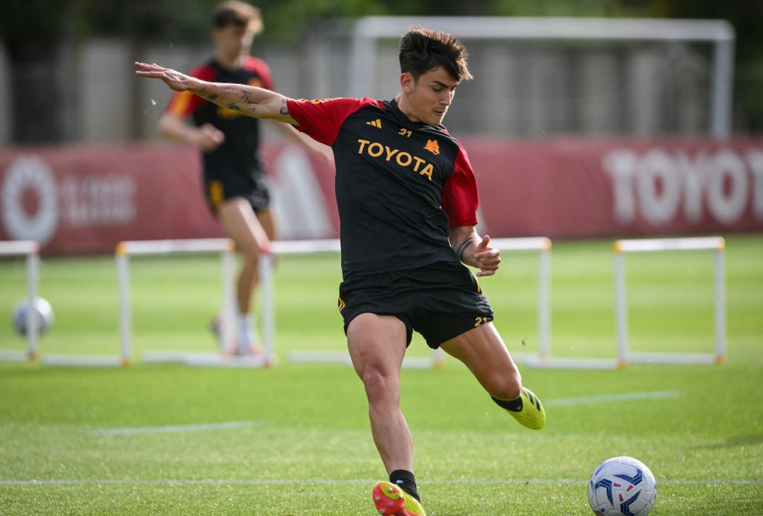 Roma, la rifinitura prima della sfida al Genoa – FOTO GALLERY - immagine 7