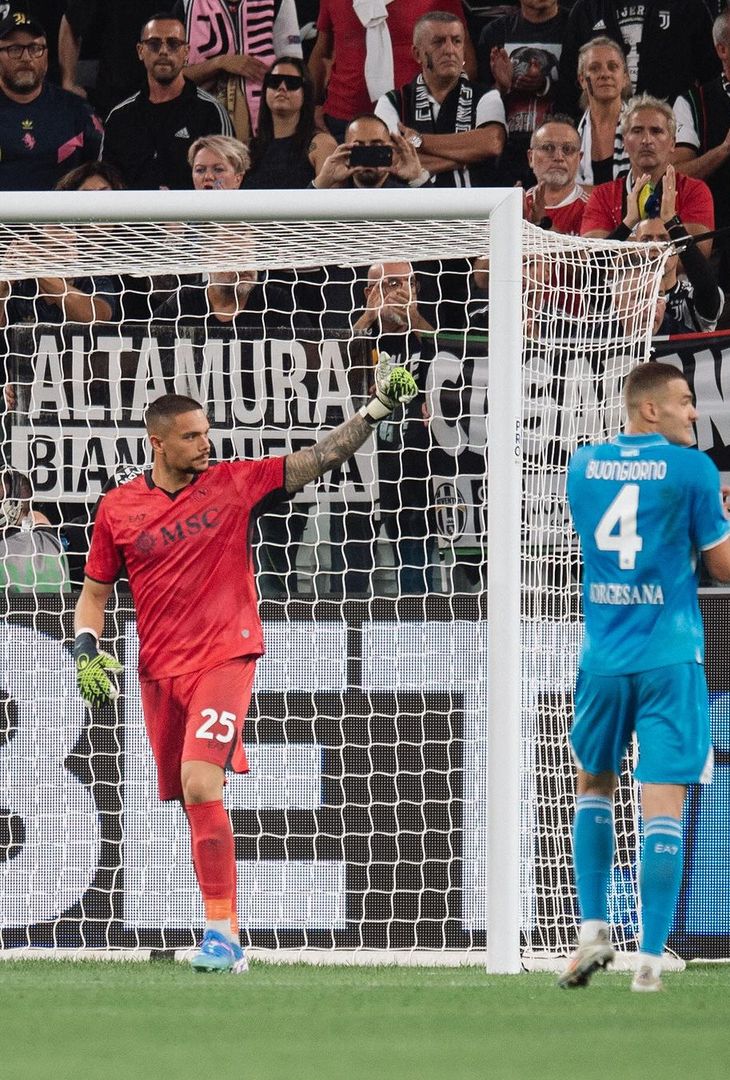 GALLERY Il Napoli blinda la porta: il debutto di Caprile allo Juventus Stadium! - immagine 2