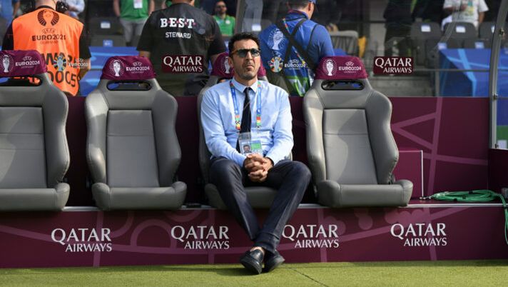 BERLIN, GERMANY - JUNE 29: Gianluigi Buffon, Former Italian Footballer and coach of Italy looks on during the UEFA EURO 2024 round of 16 match between Switzerland and Italy at Olympiastadion on June 29, 2024 in Berlin, Germany. (Photo by Claudio Villa/Getty Images for FIGC) Sky: “Buffon chiede confronto alla Figc, rimesso il mandato da capo delegazione” - immagine 1
