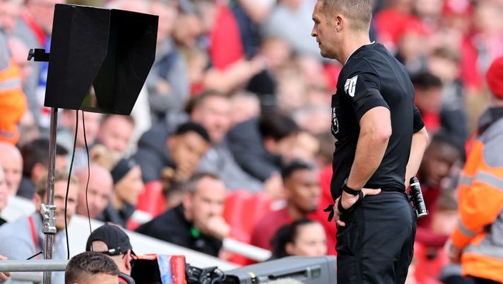 Everton, Dyche contro gli arbitri del derby: “Klopp non vedeva l’ora di togliere Konate…” - immagine 1