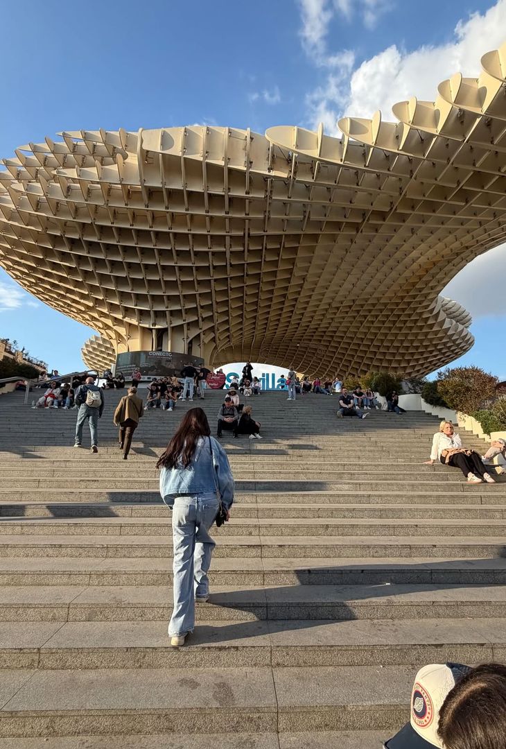 Contini, anche lui si è concesso un weekend di relax: è volato in Spagna! – LE FOTO - immagine 2