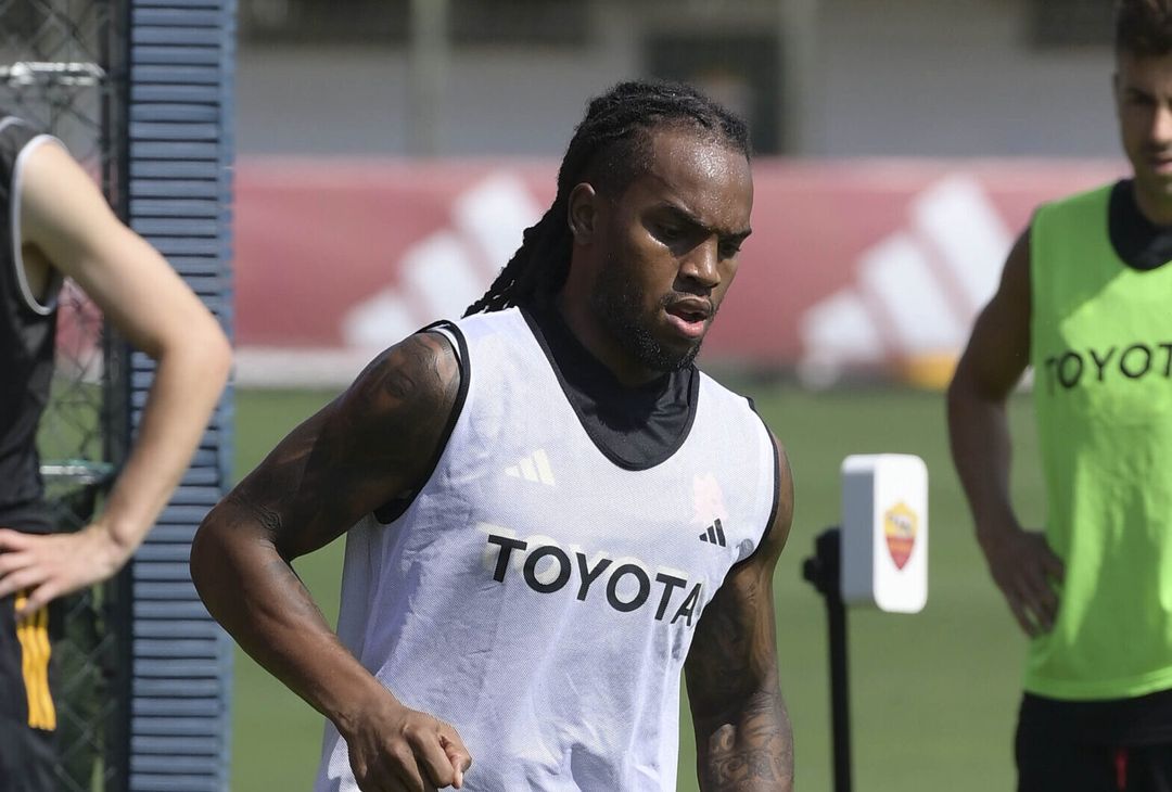 Roma, la squadra si allena a Trigoria. Presenti Paredes e Sanches – FOTO GALLERY - immagine 40