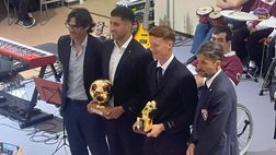 Pallone Granata 2024/25, le premiazioni di Mullen e Maripan: presente pure Vanoli