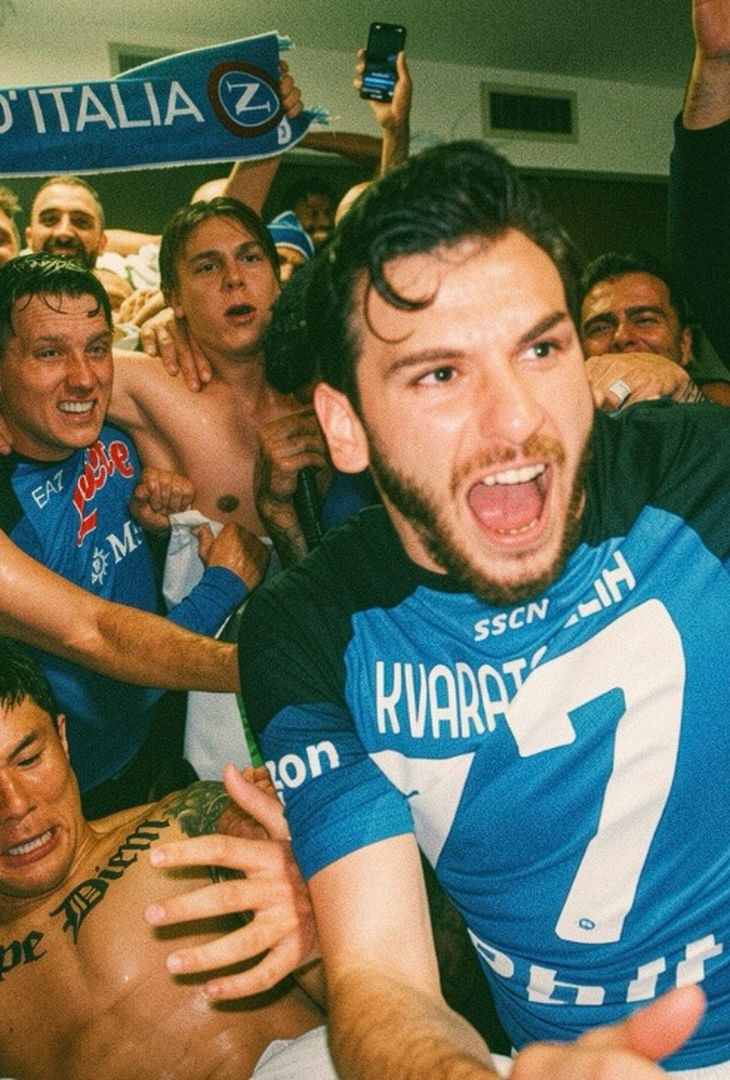 Scudetto 2023, le immagini mai pubblicate della festa del Napoli – GALLERY - immagine 2